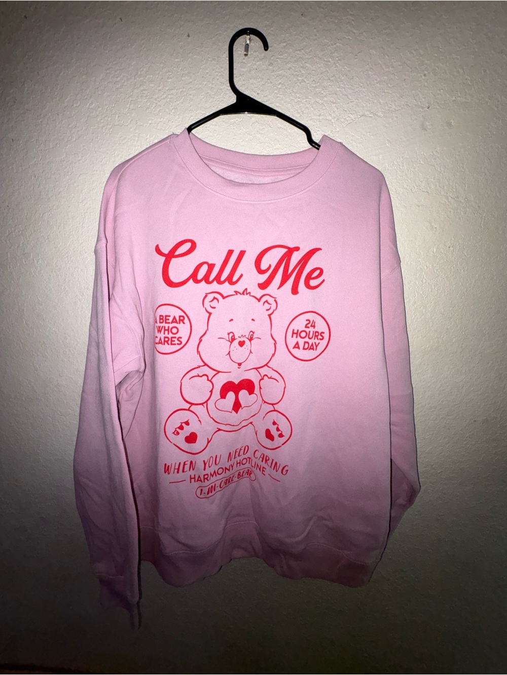 Freeze Pink Crewneck Sweatshirt with Red Bear Graphic